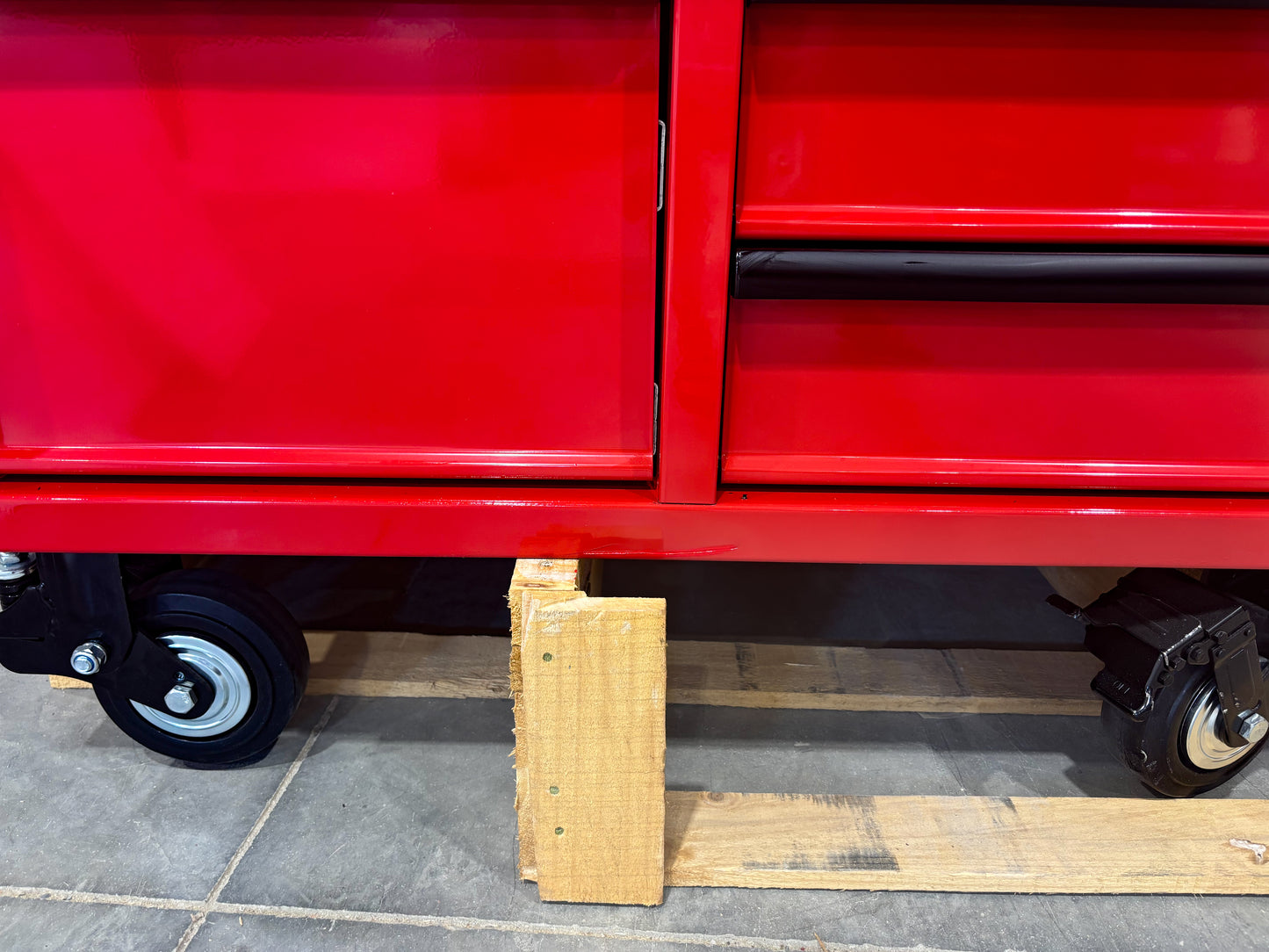 *SCRATCH AND DENT* 72" Tool Chest and Hutch - Red/Red/Black
