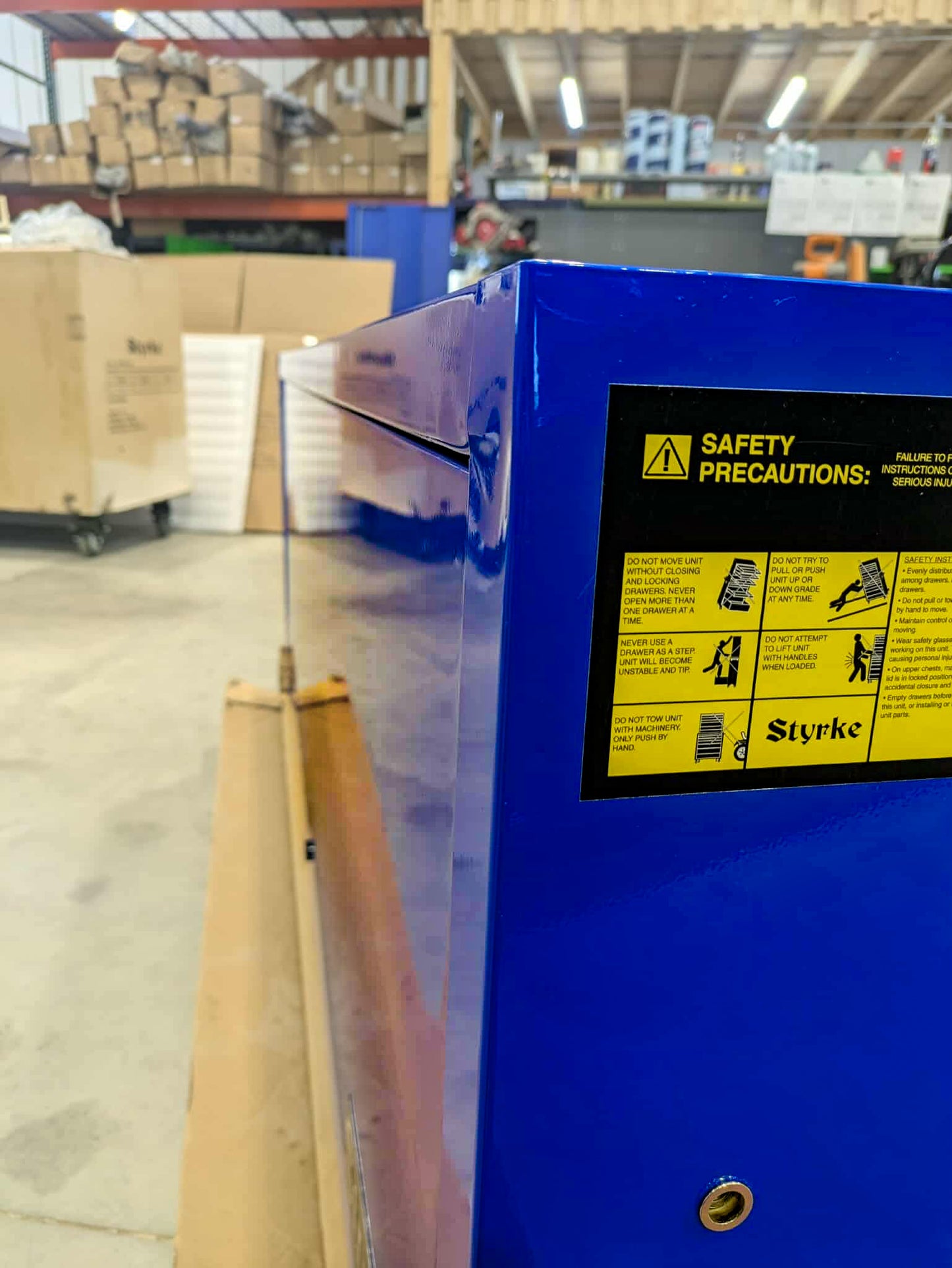 *SCRATCH AND DENT* 72" Hutch - Blue/Blue/Black